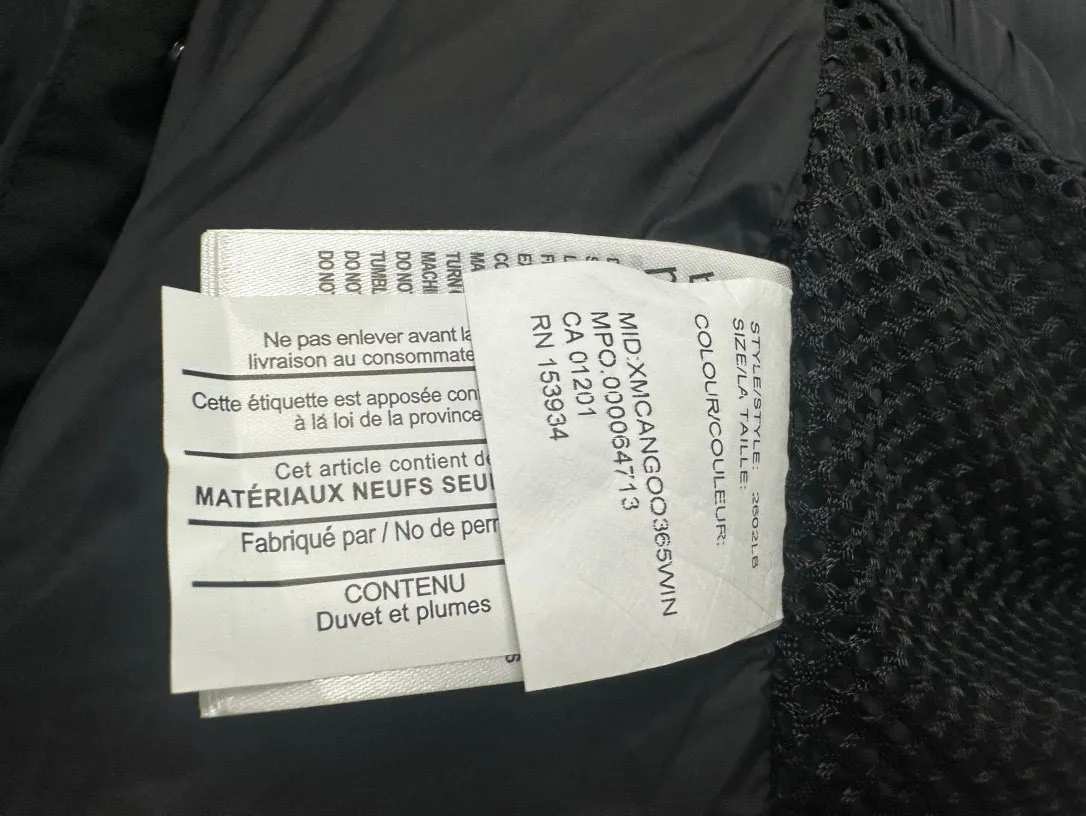 P780 【𝘾𝘼𝙉𝘼𝘿𝘼 𝙂𝙊𝙊𝙎𝙀】Canada Goose Junction/3M Reflective Black Label Parker/2602LB Ouyang Nana’s same Junction Parker is made of CORDURA@’s super-soft EnduraLuxe fabric, which enhances the durability of easy-wear parts, making it lightweight and durable. 360-degree reflective strips on the collar improve visibility in low-light environments. Features a removable hood for easy transition into warmer weather. Removable premium insulated hood adjusts both ways Sizes: XS-XxL